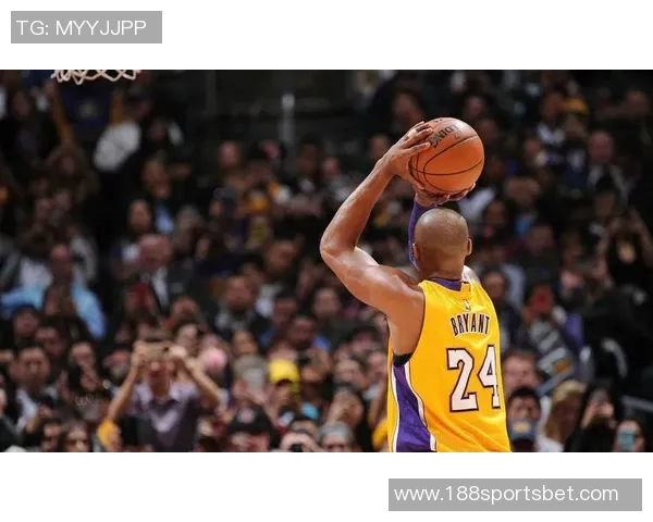 阿德尔曼称爱德华兹具科比特质有望成为顶级球员